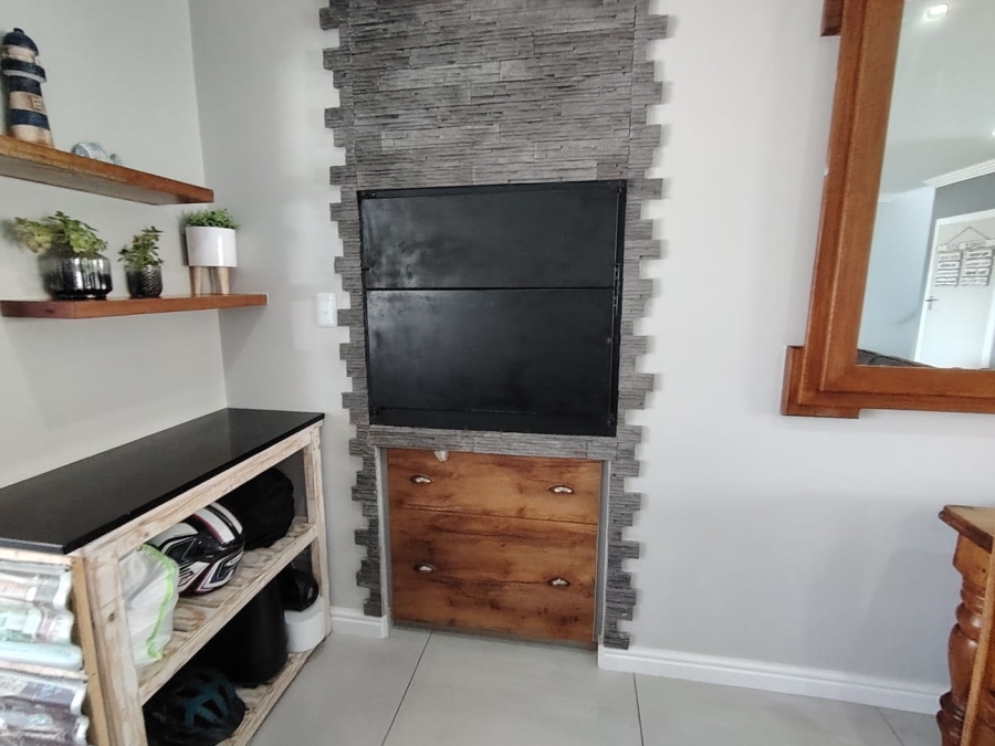 3 Bedroom Property for Sale in Hartenbos Central Western Cape